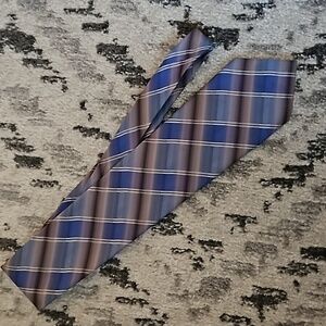 Kenneth Cole Silk Tie